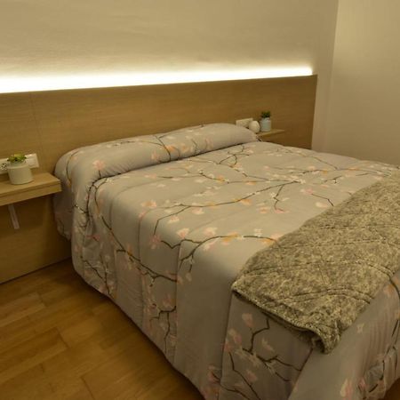 Apartament Gredera オロト エクステリア 写真